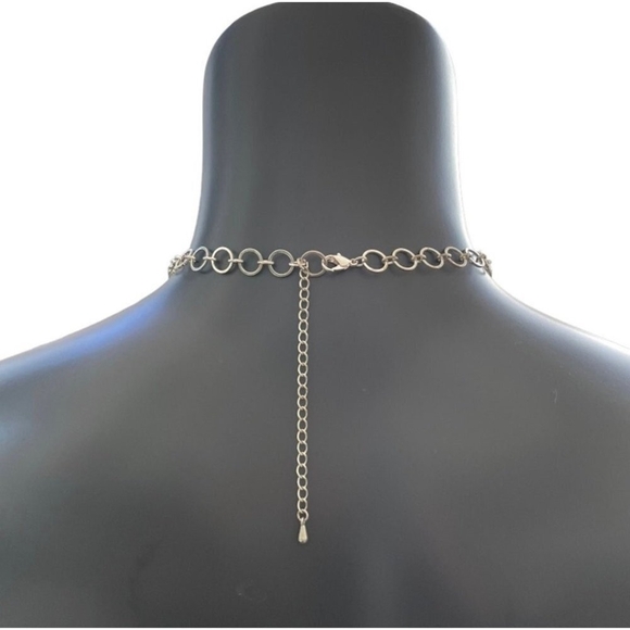 Vintage Silver Hammered Medallion Crystal Open Circle Y Style Statement Necklace - Picture 5 of 5